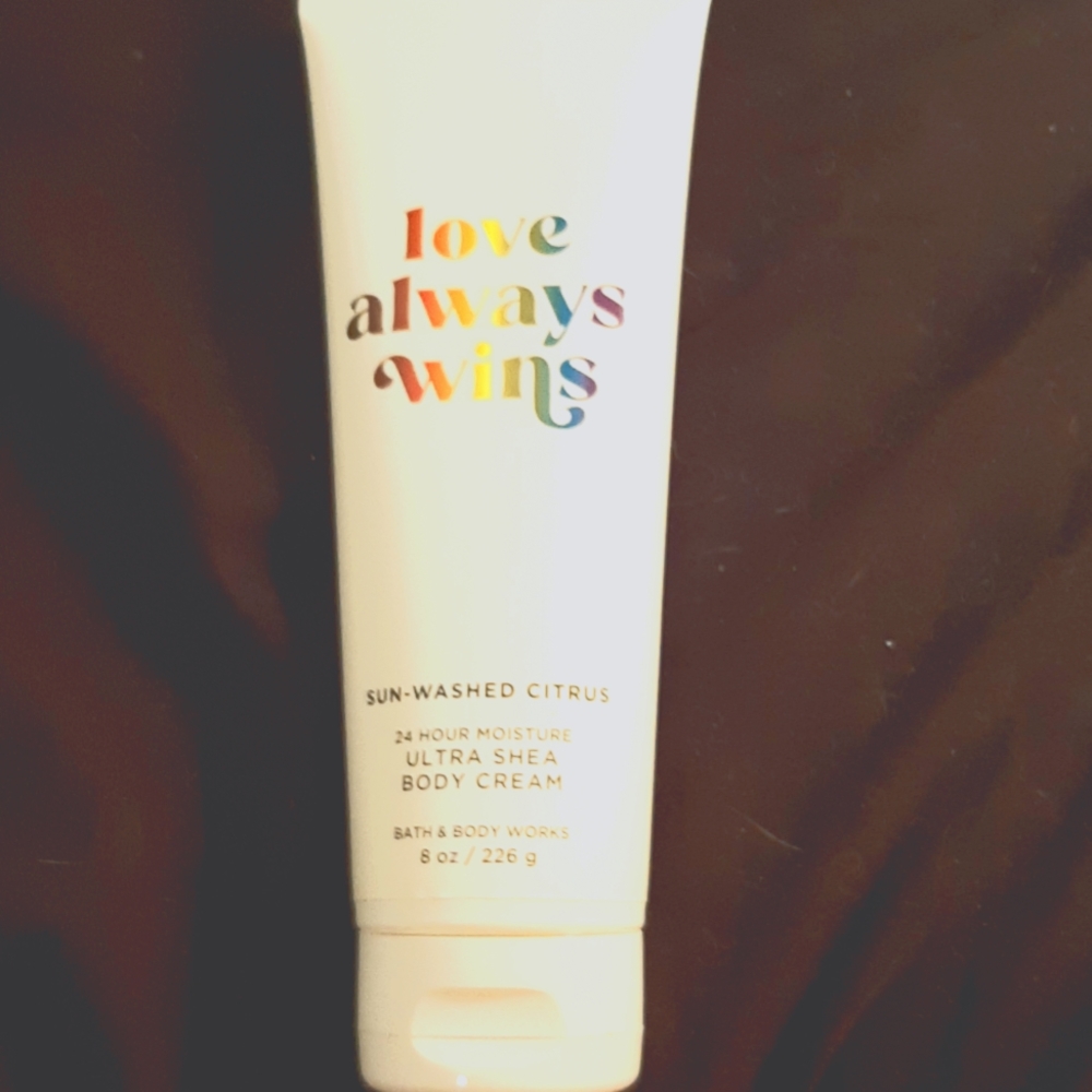 Bath and body works ultra Shea body cream